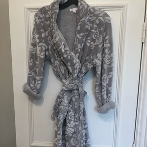 NEW Plush Robe Charter Club